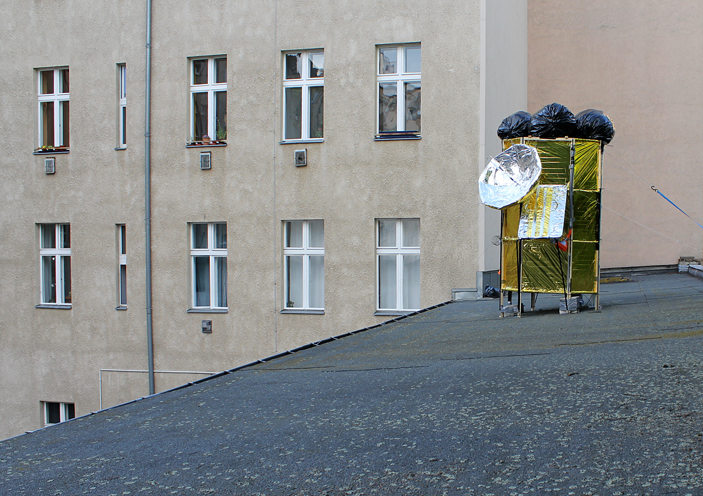 “Über die Milchstraße ins Paradies”, 48h Neukölln, Berlin,&nbsp;15.-17.6.2012